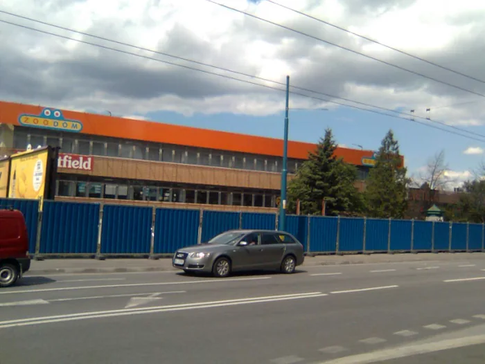 Plné oplotenie v mestách — JF FENCE mobilné oplotenie