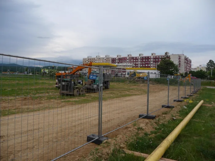 Oplotenie stavieb a rekonštrukcií — JF FENCE mobilné oplotenie